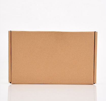 Сложите вверх доставку отправителя логотипа рифленой подарочной коробки одежды PMS изготовленную на заказ