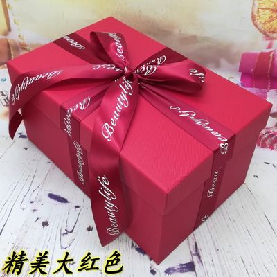 Упаковка подарка мадженты носков CMYK рождества кладет рифленое в коробку - доска