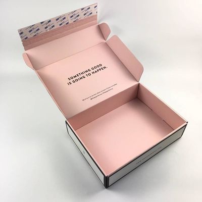 Костюм 4 CMYK красит повторно использованную упаковывая коробку покрасил рифленые пересылая коробки