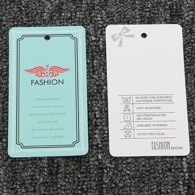 Выбитый прямоугольником Paperboard hangtag 300gsm Debossed повторно использованный логотипом